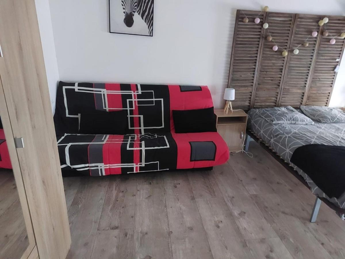 Suite 3 Pieces Chambre+Cuisine+Sdb Centre Ville Privas Exterior photo